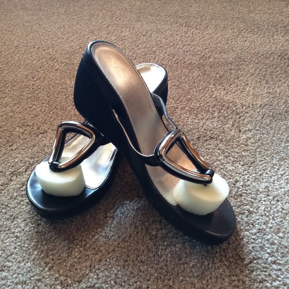 Wedge sandals